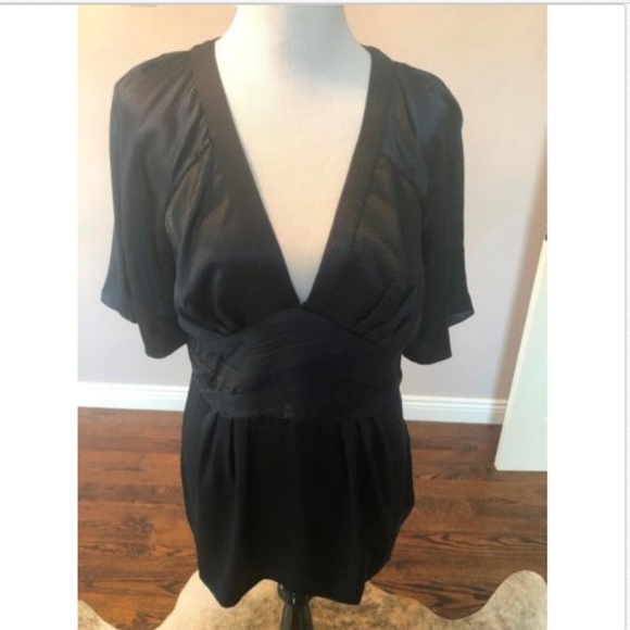 Signature for SaksFifthAvenue Umpire Silk Top SZ L - Picture 1 of 6